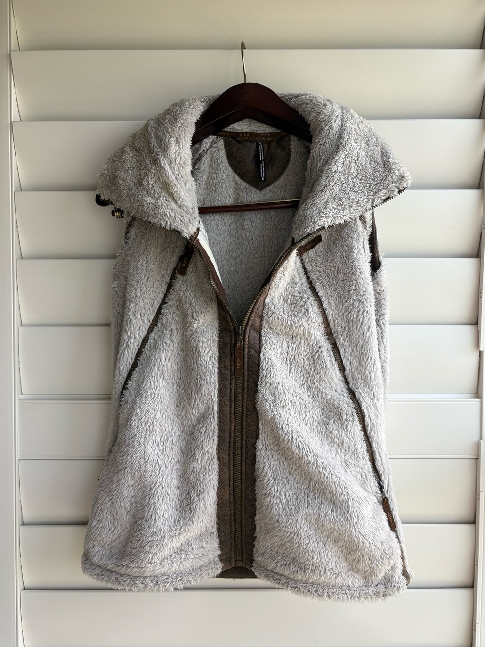 Kuhl Women's Light Gray Plush Sherpa flight vest with Hood